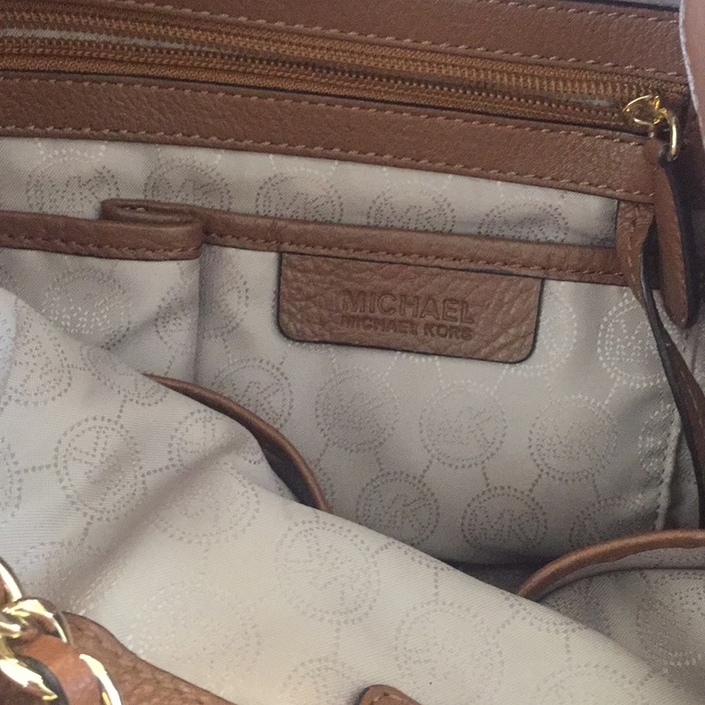 Michael Kors Frankie Large Drawstring Shoulder Bag - image 7